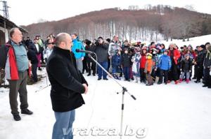 Над 700 ученици участваха в зимния празник във Врачанския Балкан