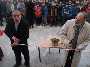 Днес кметът на община Враца инж. Тотю Младенов откри ремонтираното училище в село Тишевица - ОУ „св. Климент Охридски”.