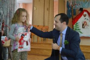 Кметът на Община Враца посрещна Баба Марта заедно с децата от ОДЗ „Брезичка”