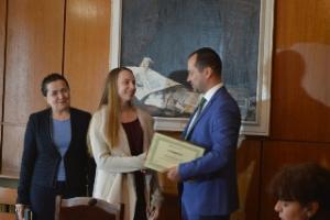 18 изявени ученици от Враца получиха награди от кмета Калин Каменов