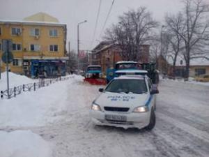 Полицията, Община Враца и БКС отново със съвместна акция при снегопочистването на града