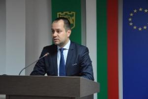 Кметът Калин Каменов обяви конкурс  „Най-патриотичен клас“