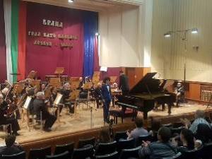 Зам.-кметът Петя Долапчиева присъства на концерта „Млади музикални таланти“