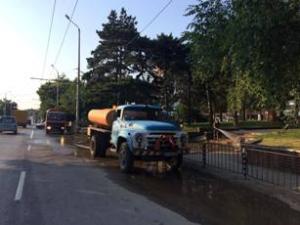 Започна лятното миене на улици във Враца