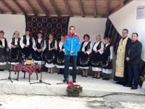 Калин Каменов: Челопек е първото село в България, в което има спирка с арт ателие, място за изложби и творчески изяви