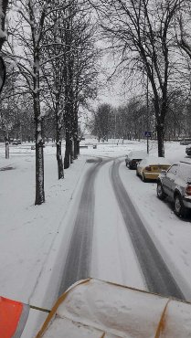 Снежната покривка достига до 30 см. в община Враца