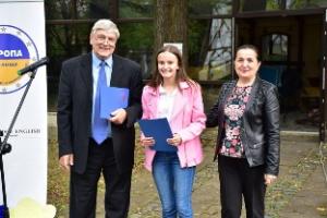 Училища ЕВРОПА раздаде сертификати на Кеймбридж