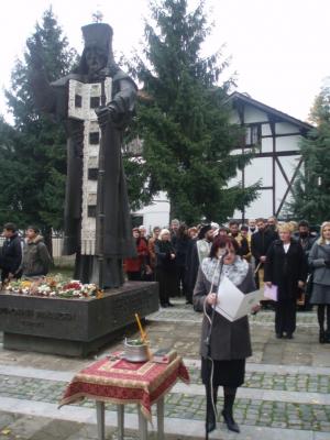 Един от най-българските празници – Деня на народните будители – отбеляза Враца,